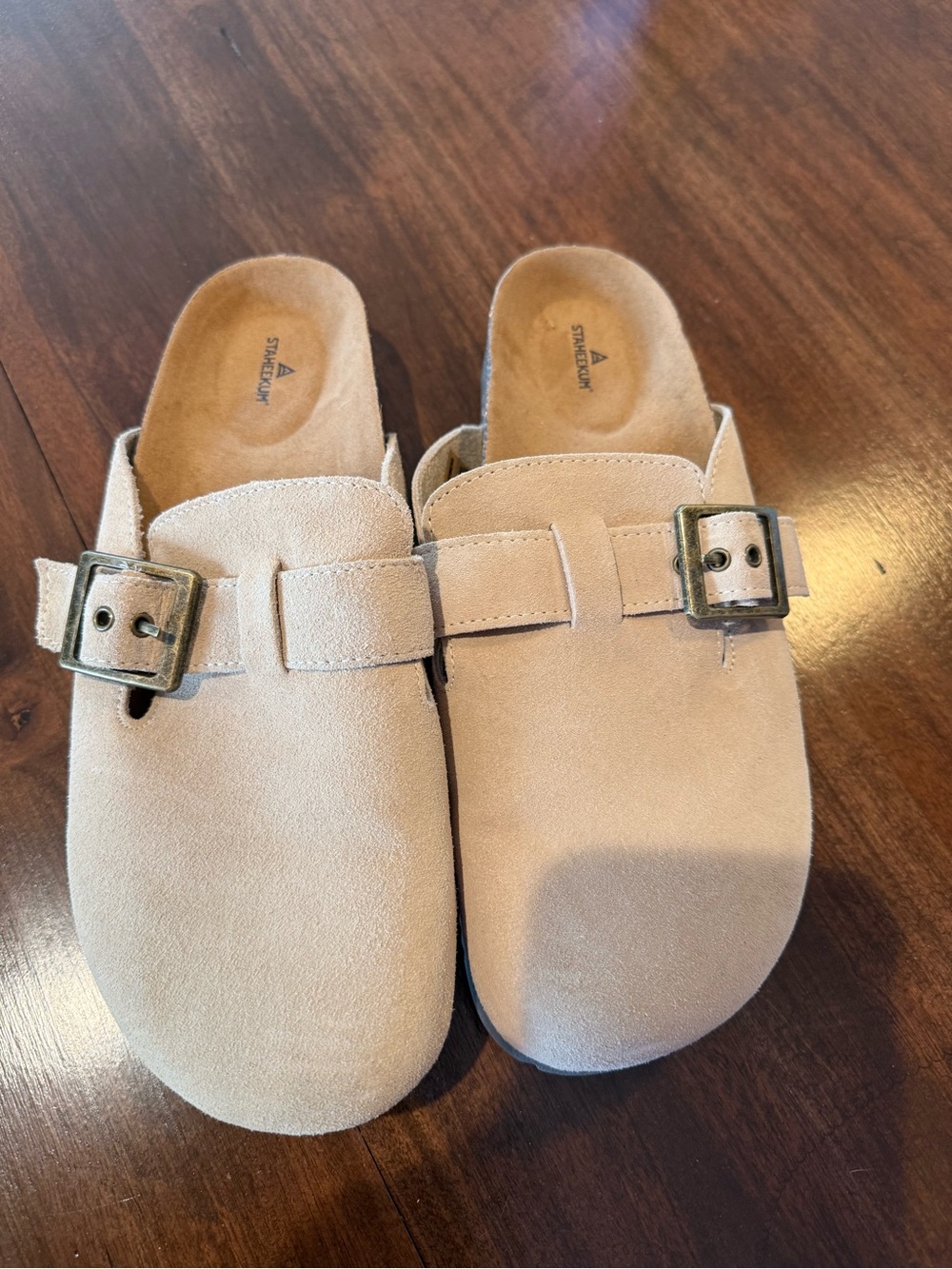 Women’s Suede Buckle Clog - Beige